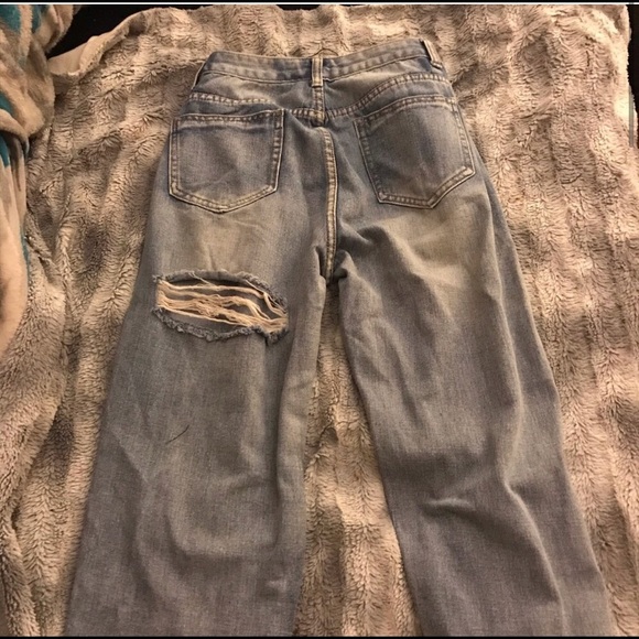 princess polly bum rip mom jeans SOLD - Picture 1 of 5